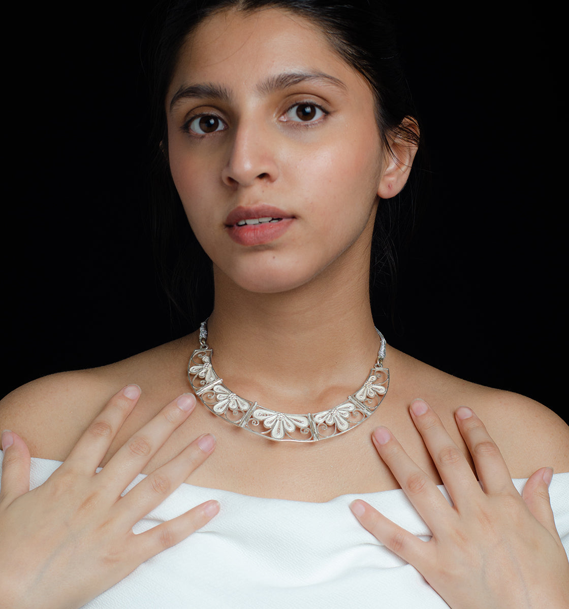 Trellis necklace