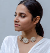 Nargis Choker